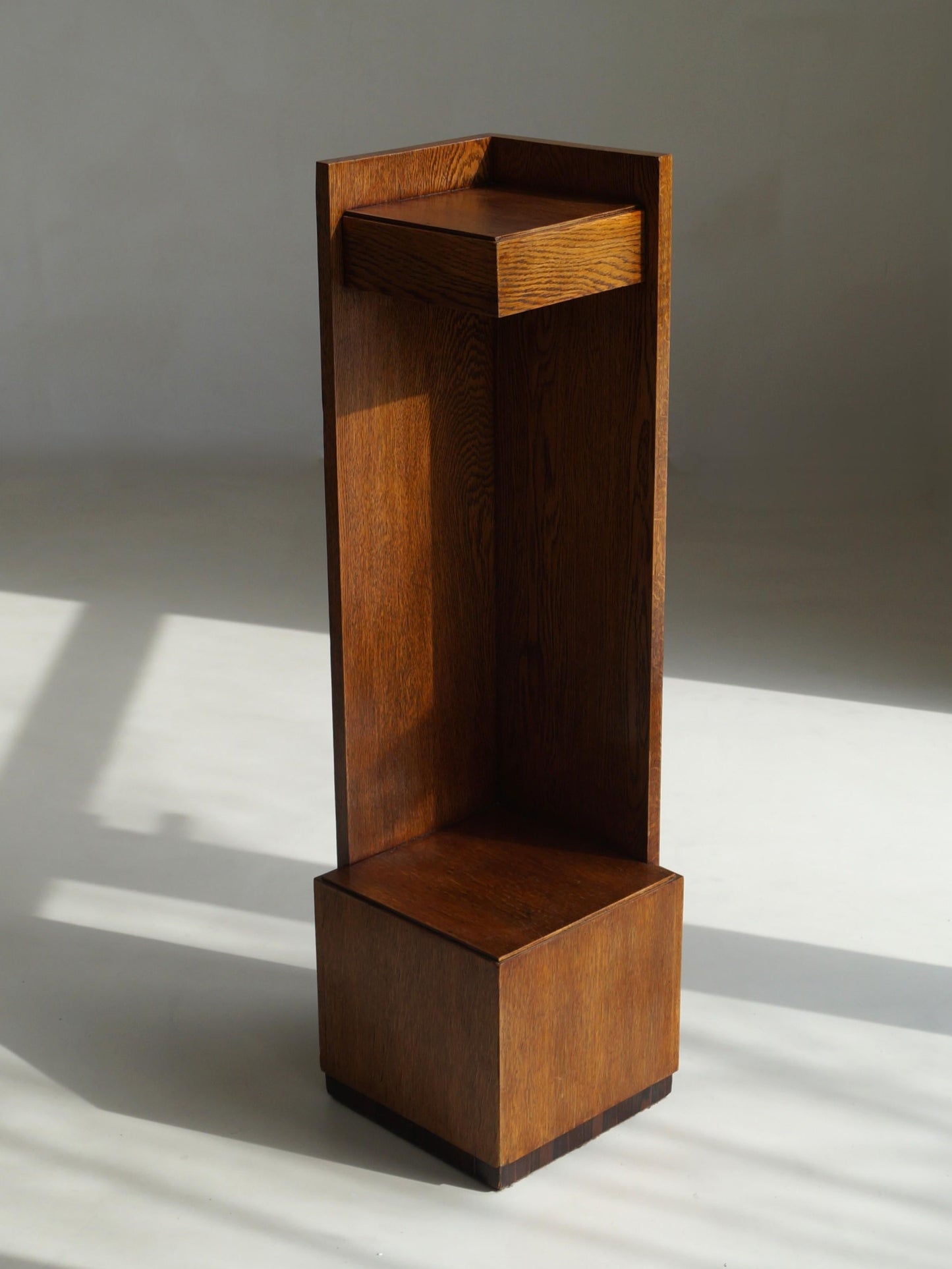 Dutch Art Deco Modernist Hague School Corner Pedestal, 1920s Pedestals