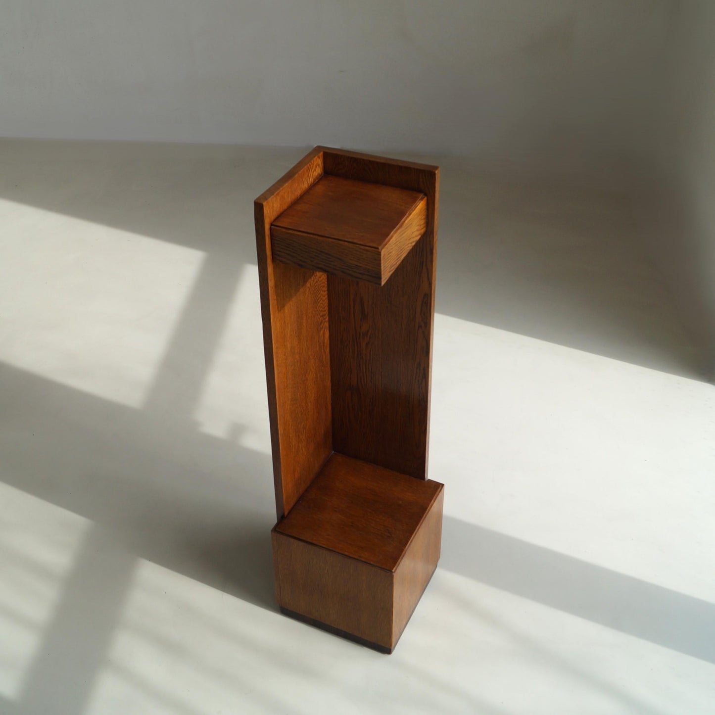 Dutch Art Deco Modernist Hague School Corner Pedestal, 1920s Pedestals