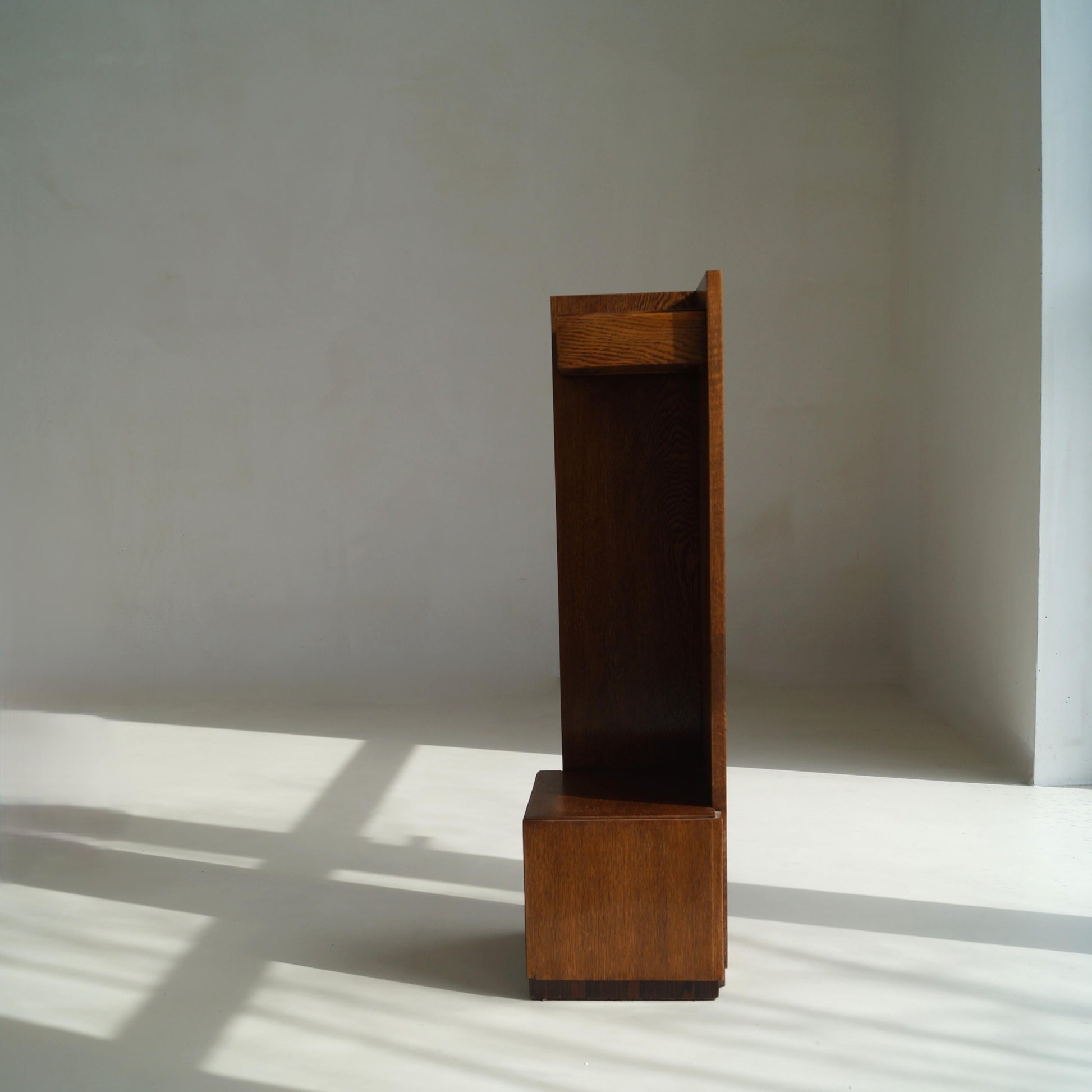 Dutch Art Deco Modernist Hague School Corner Pedestal, 1920s Pedestals