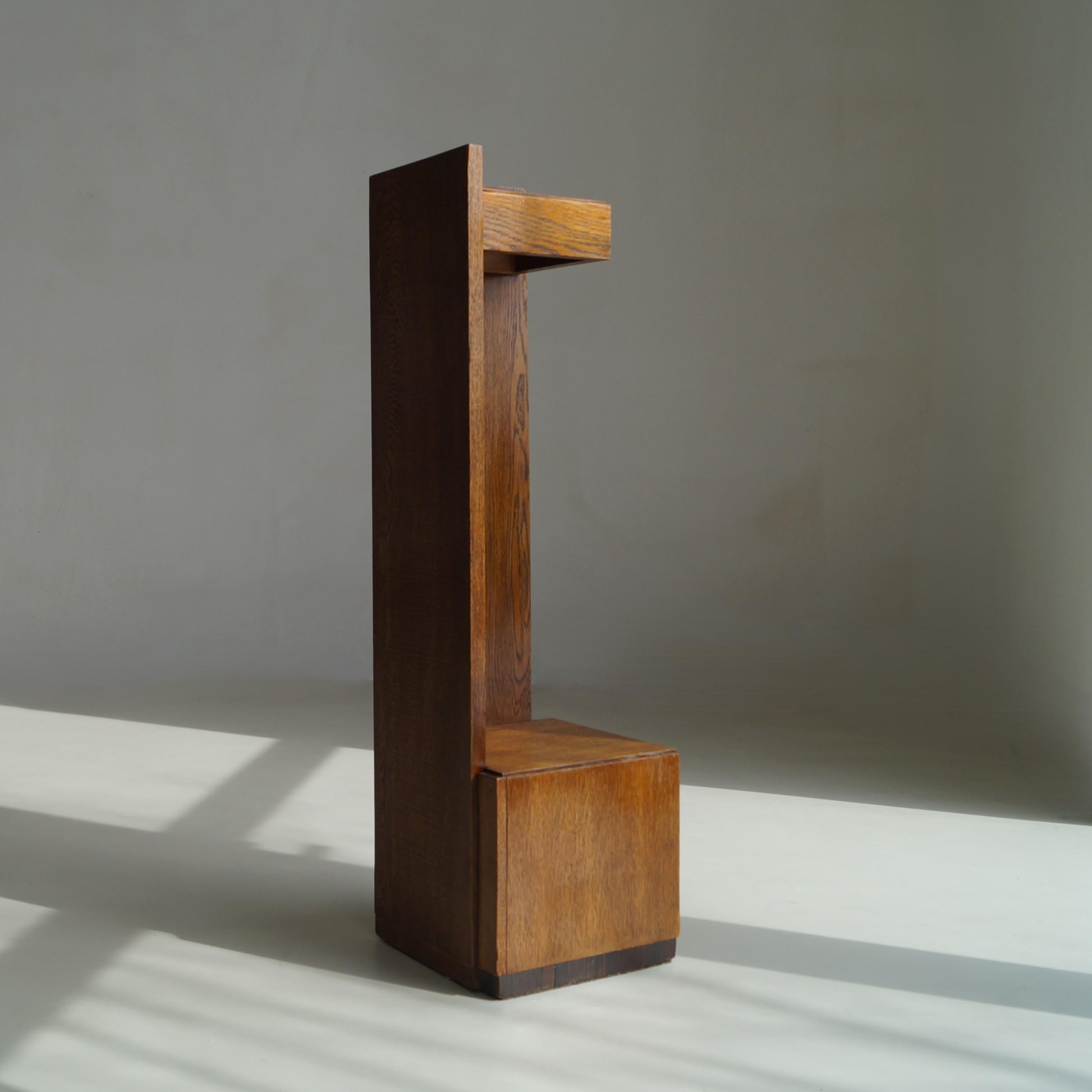 Dutch Art Deco Modernist Hague School Corner Pedestal, 1920s Pedestals
