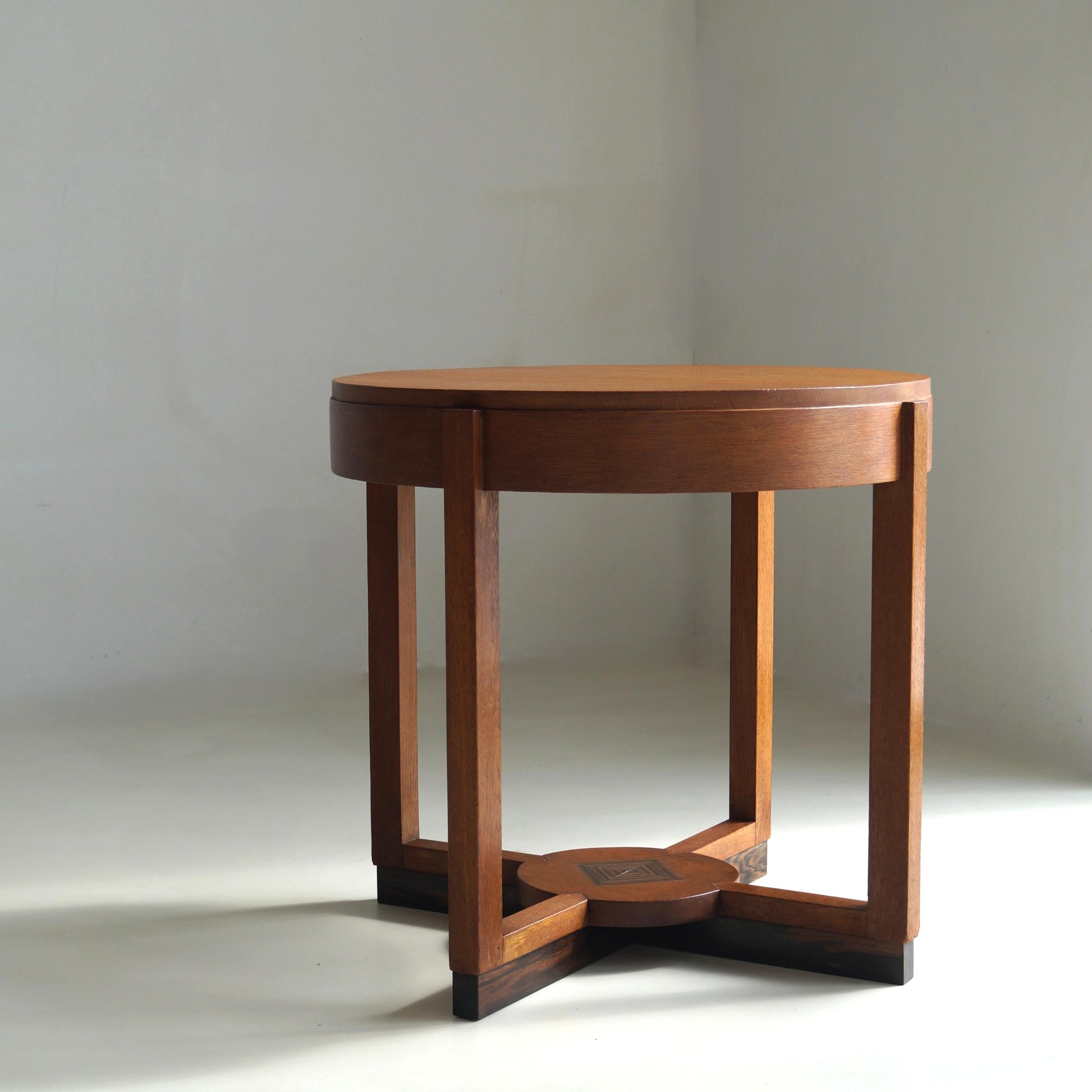 Dutch Art Deco Modernist Side Table in Oak and Macassar Ebony, 1920s End Tables