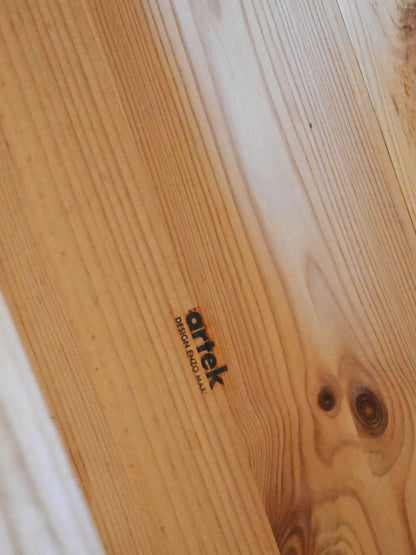 Enzo Mari chair for Artek, detail of the Artek maker stamp on the pine