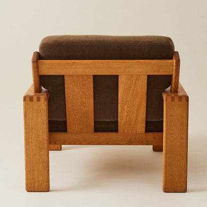 Esko Pajamies Oak Bonanza Lounge Chairs with Mohair Cushions, 1960s, a Pair Chairs