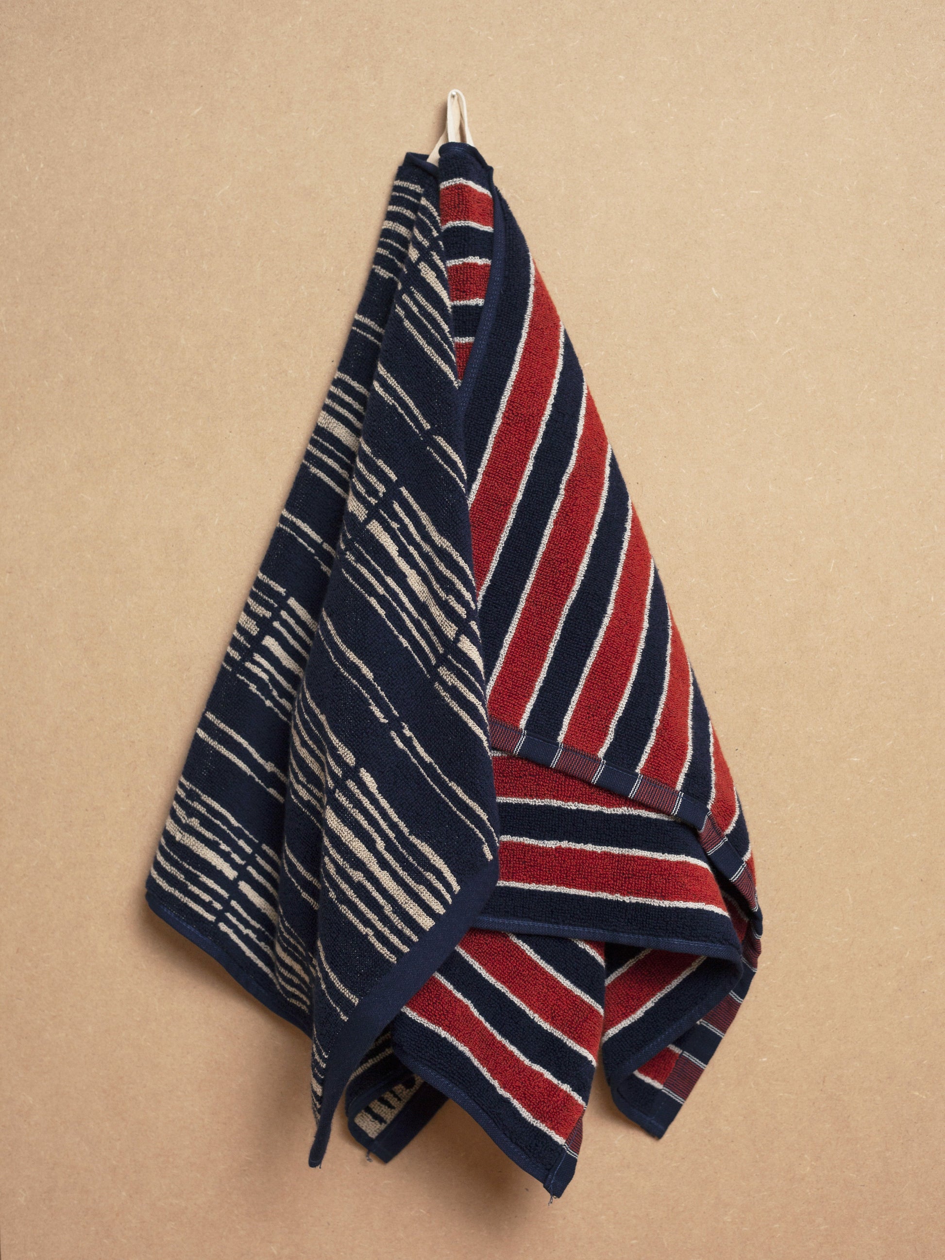 Ester Hand Towel Bath