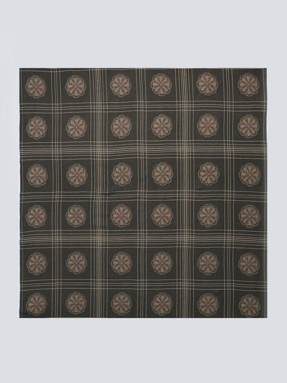 Eva Square Table Cloth Tablecloth