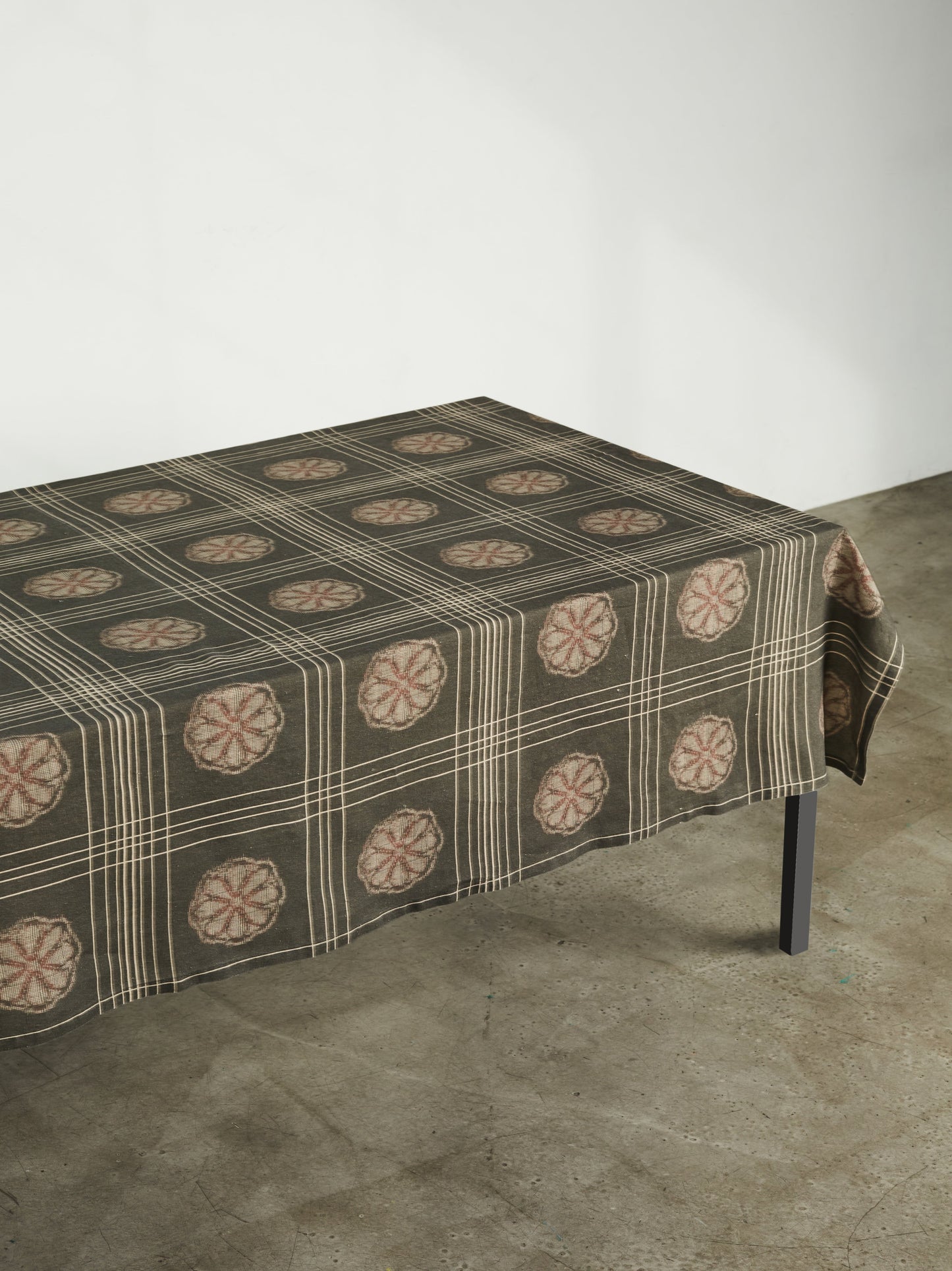 Eva Square Table Cloth Tablecloth