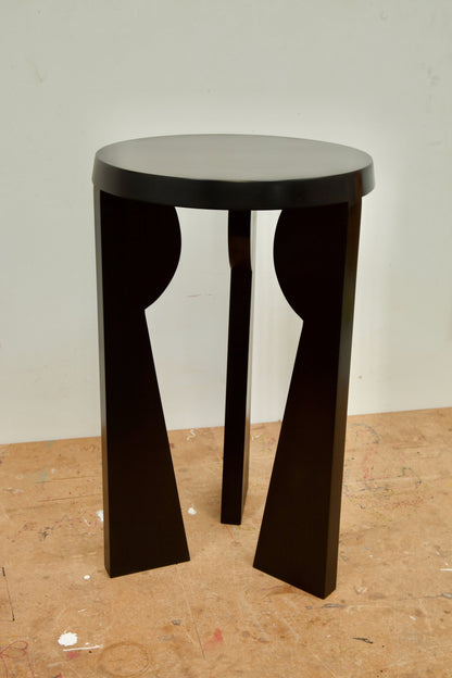 Figure Side Table 03 End Tables