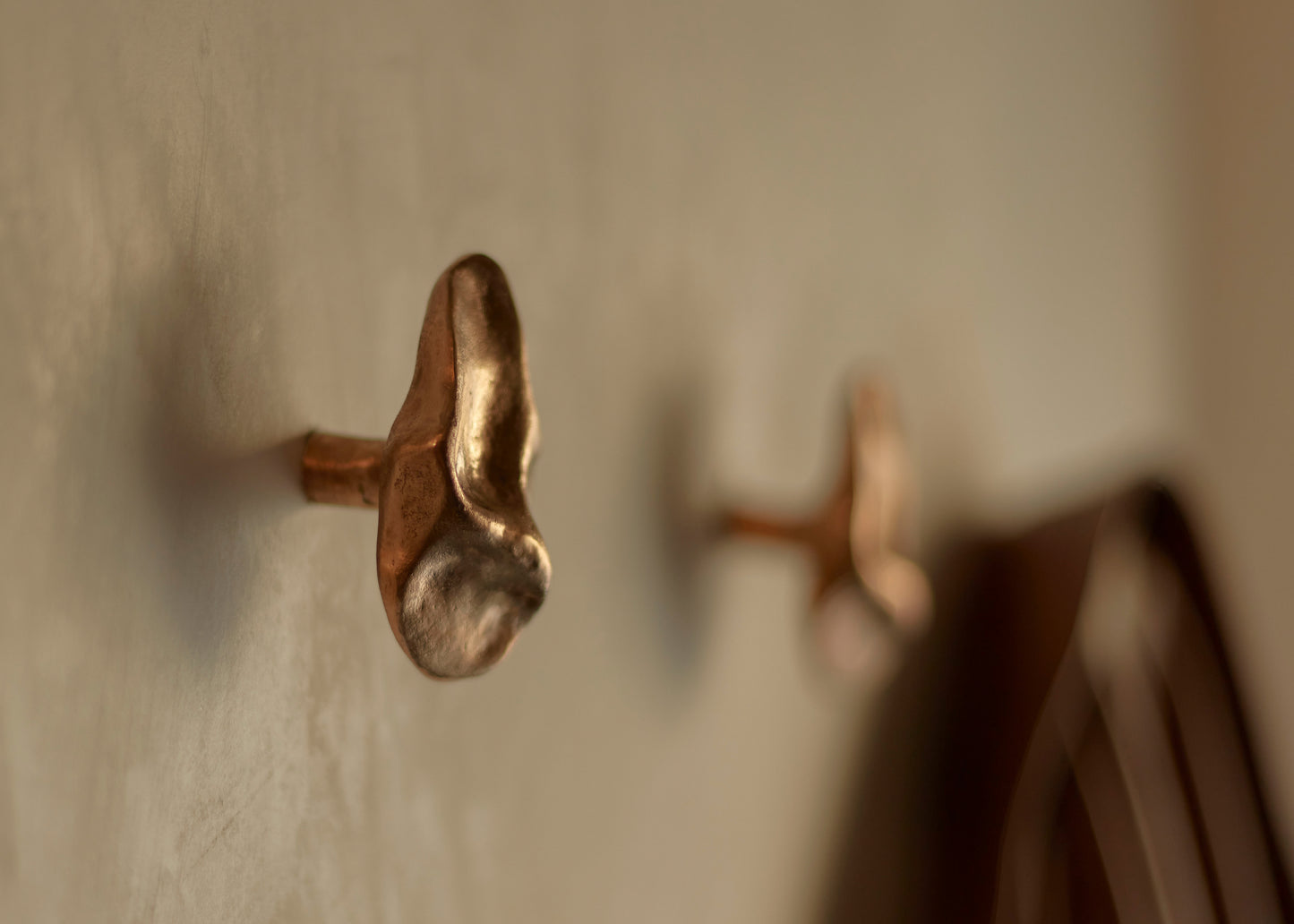 Firm Pinch Large Knob/Hook by Evaanna Hardware