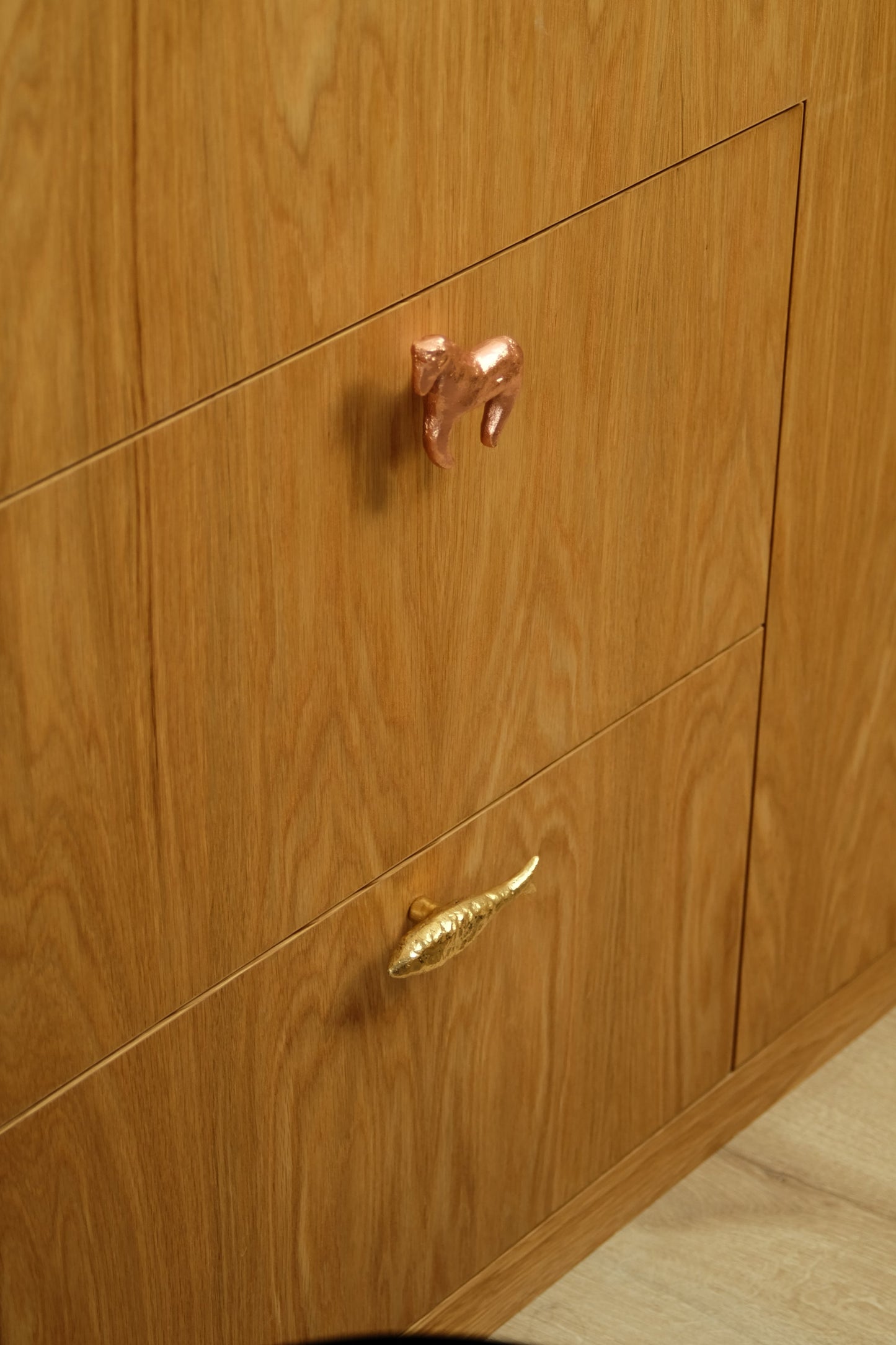 Fish Knob/Hook Hardware