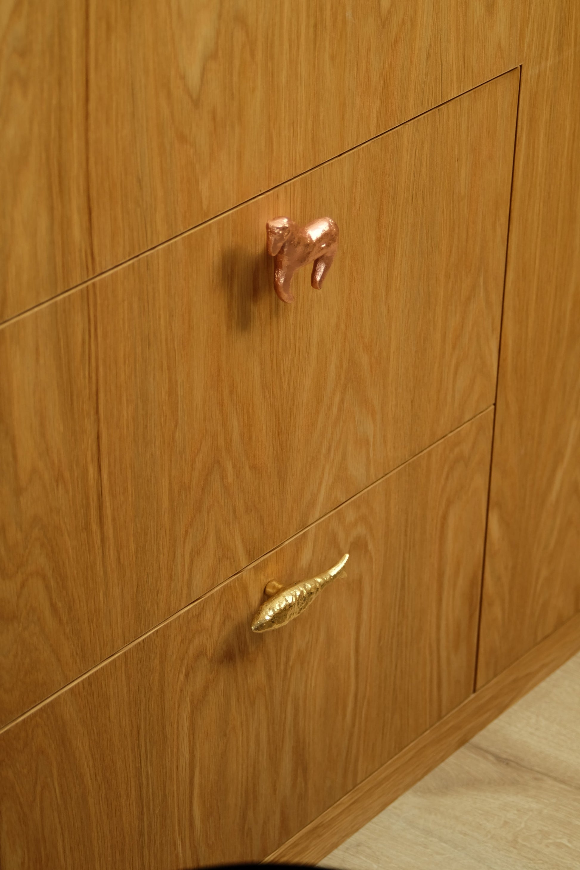 Fish Knob/Hook Hardware