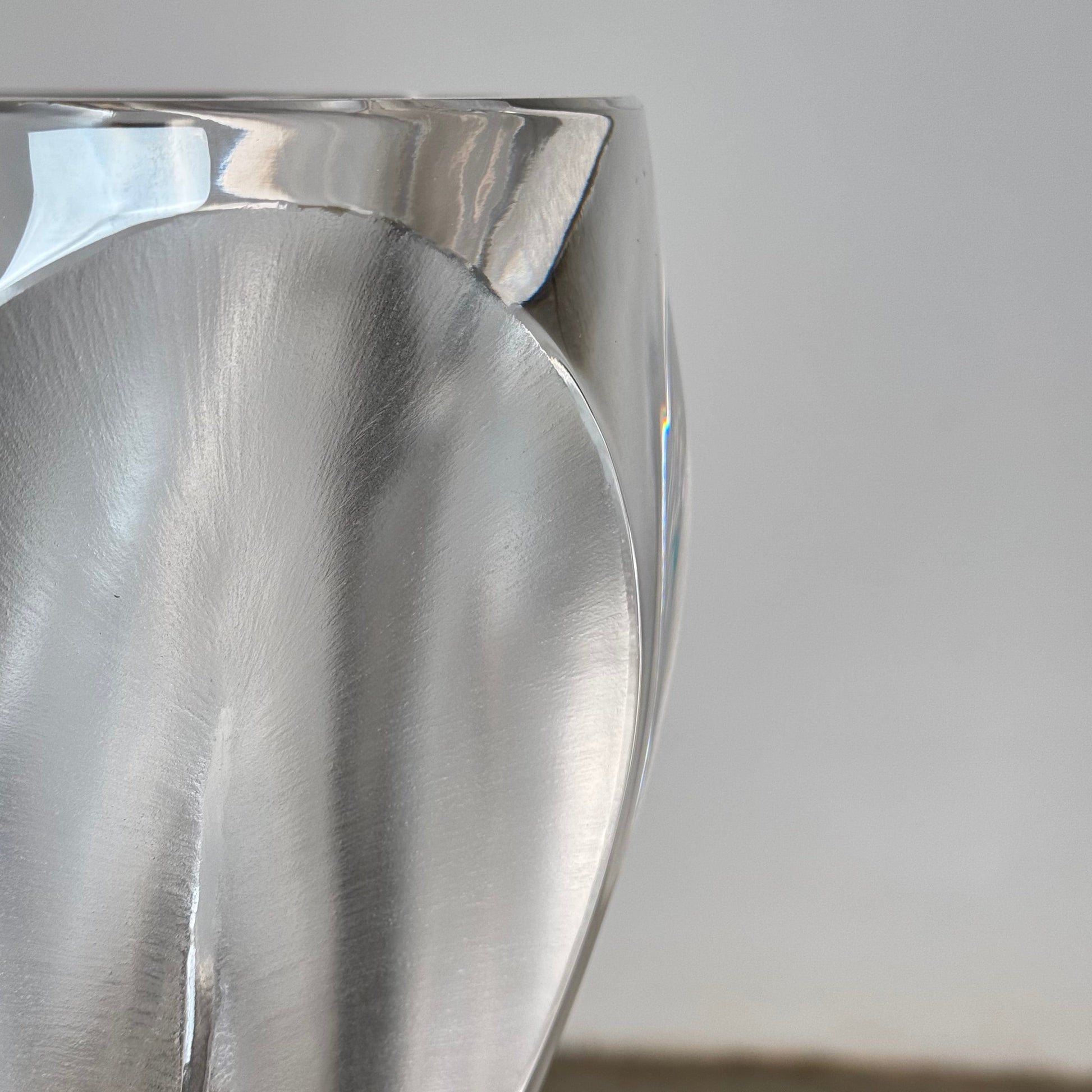 "Flamme" Crystal Vase by Lalique Paris, Signed, 1970s - Sculptural Flower Vase Vases