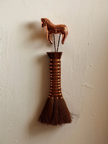 Foal Knob/Hook Hardware