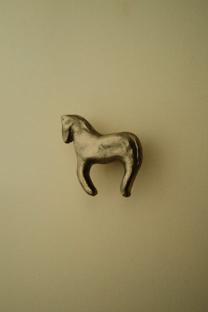 Foal Knob/Hook Hardware