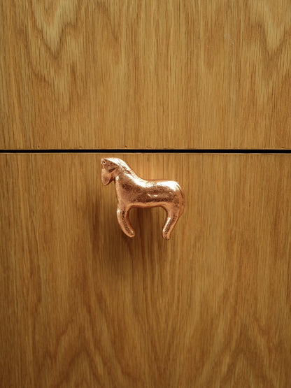 Foal Knob/Hook Hardware