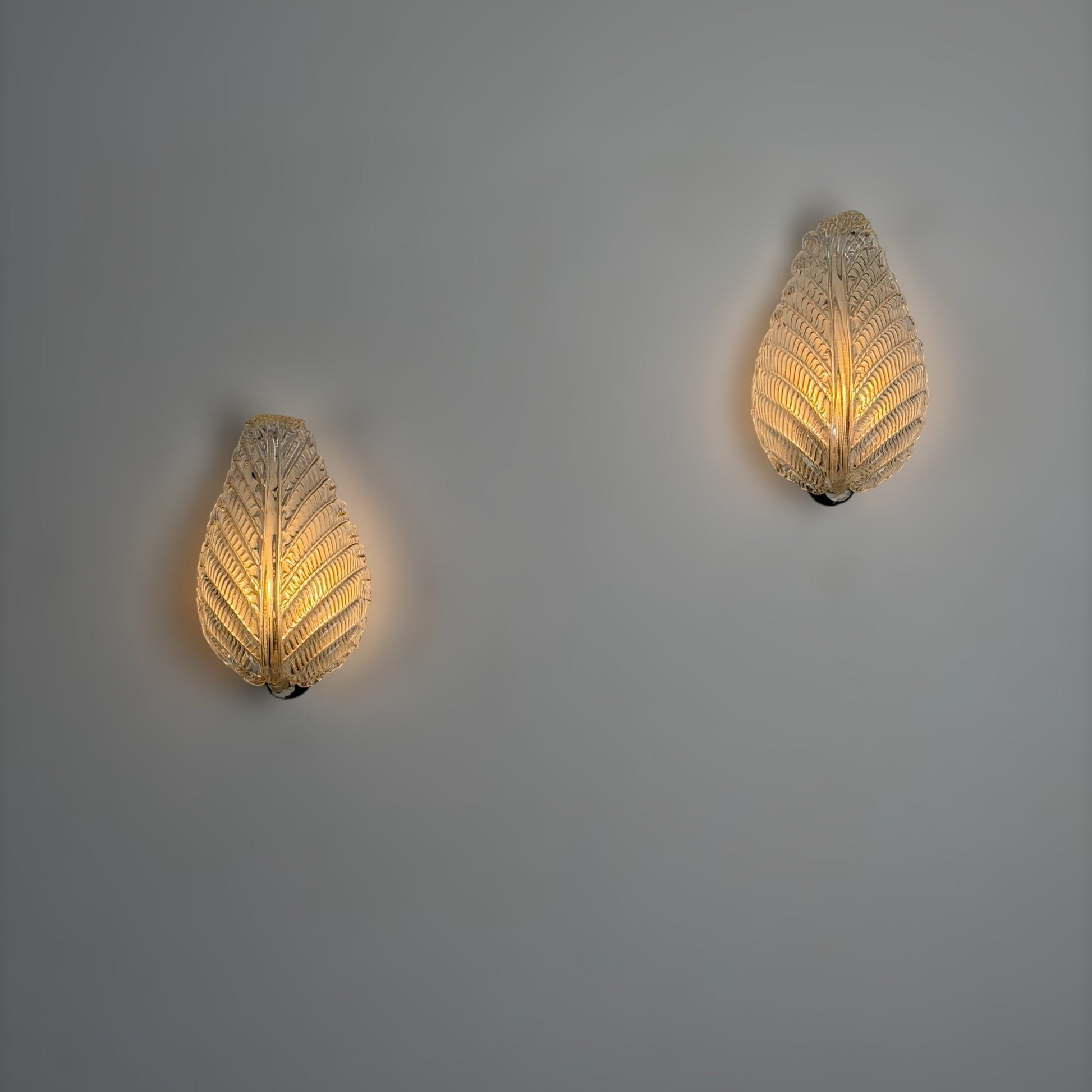 Pair of "Foglia" Murano Glass Wall Lights by Ercole Barovier for Barovier & Toso, 1940s Sconces