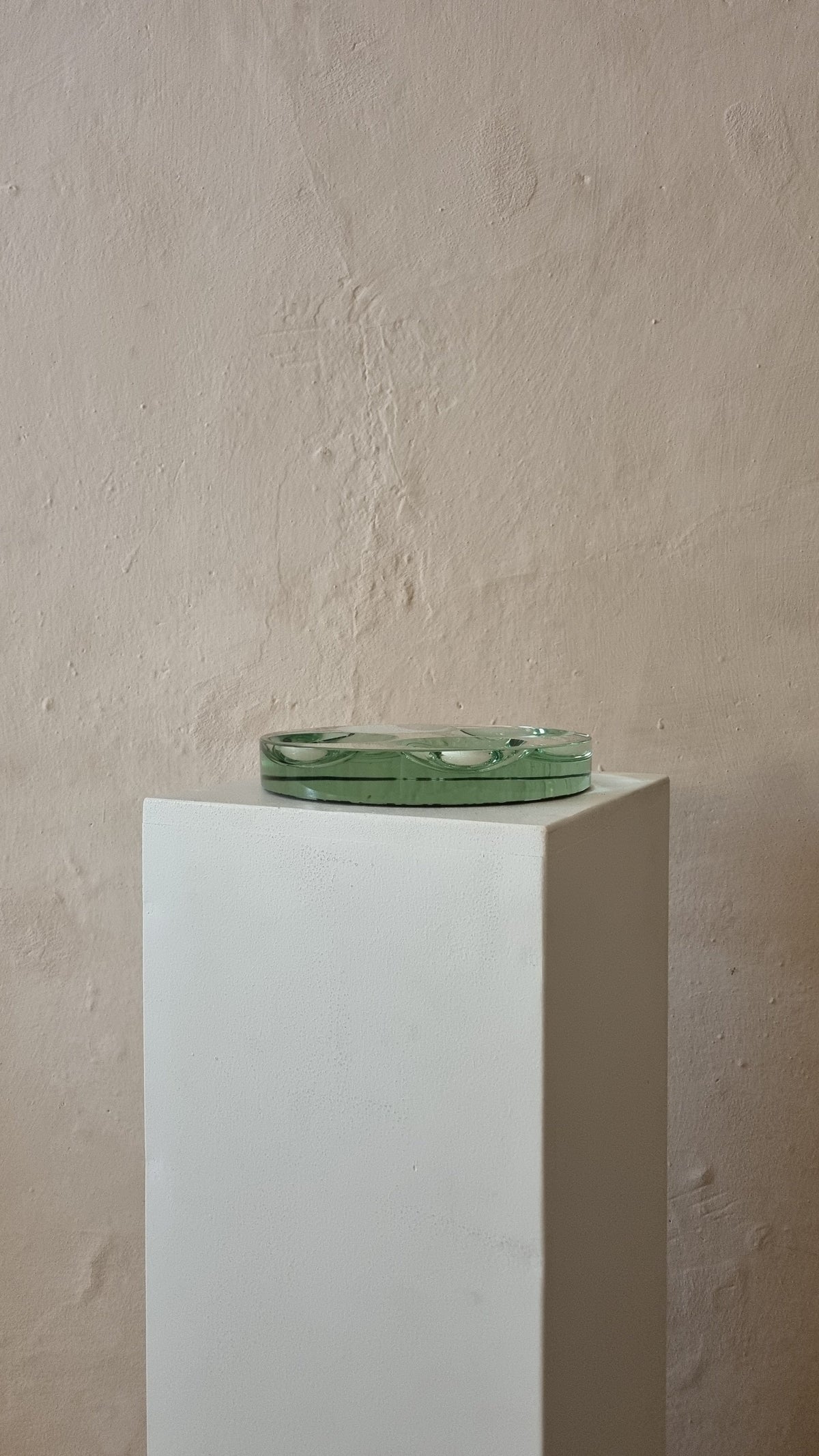 Fontana Arte Ashtray in Ground Crystal Glass Produced by Fontana Arte, 1960 Objects