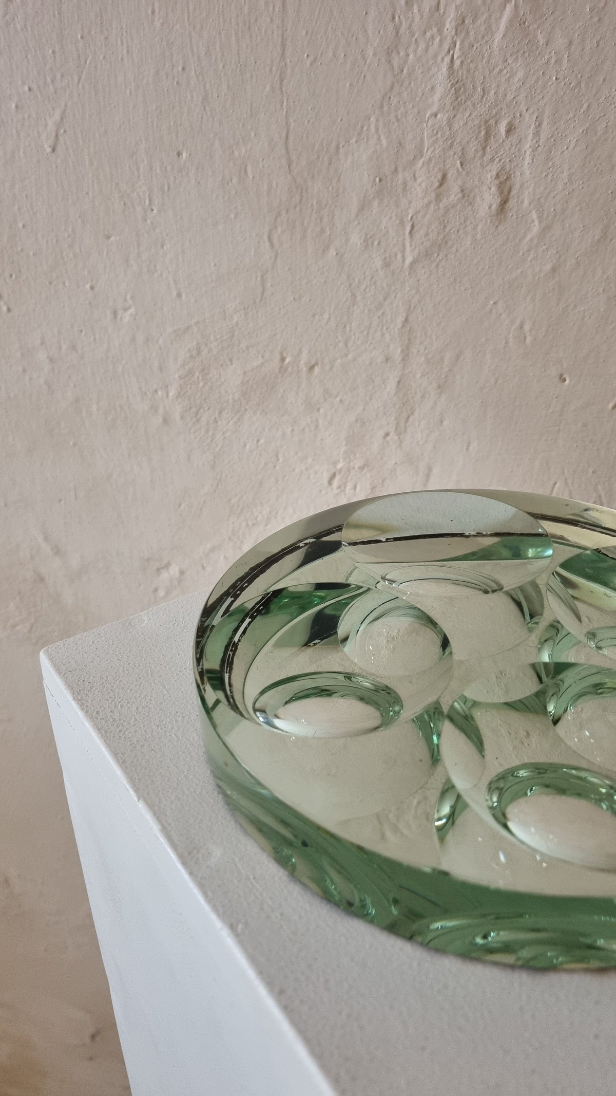 Fontana Arte Ashtray in Ground Crystal Glass Produced by Fontana Arte, 1960 Objects