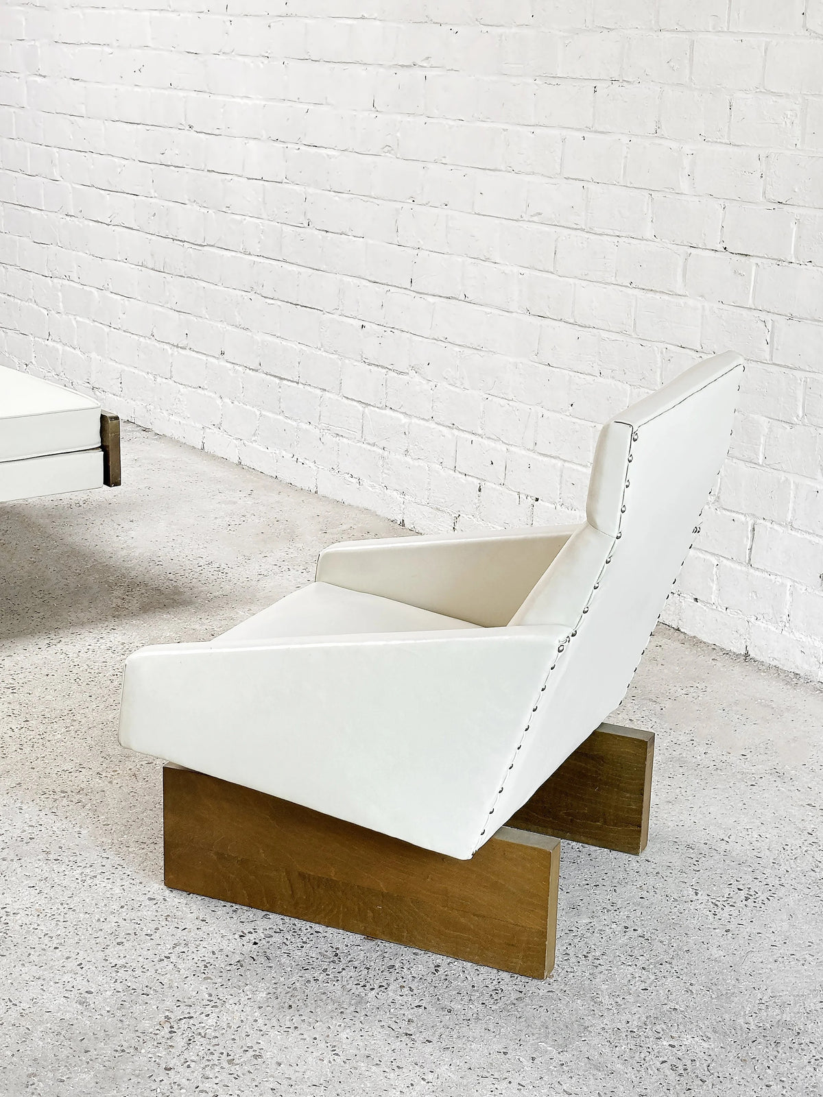 French Modernist Living Room Sofa Set in White Leather, 1950s Chairs