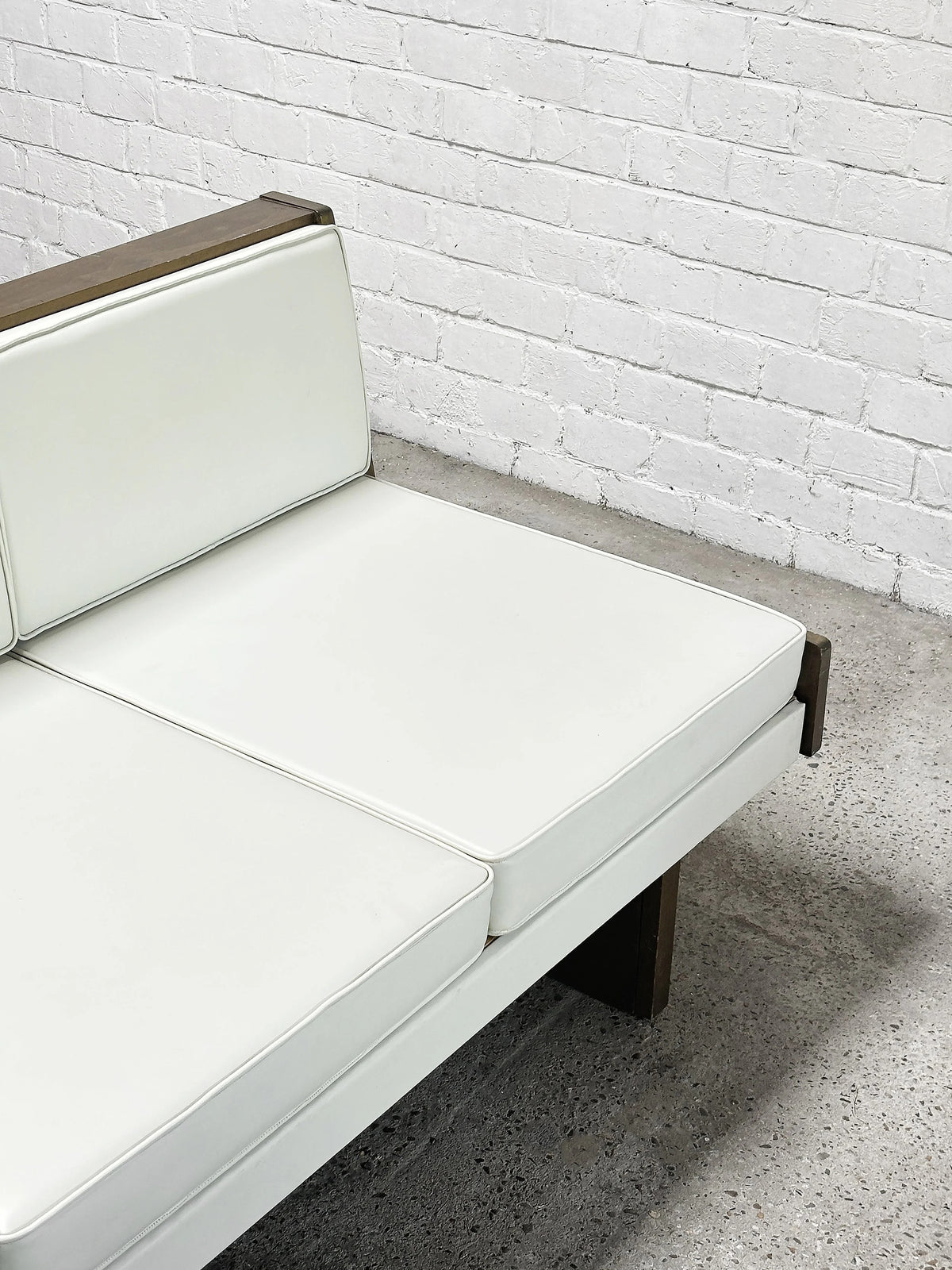 French Modernist Living Room Sofa Set in White Leather, 1950s Sofas