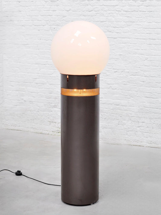 Gae Aulenti for Artemide, Italian 20th Century Oracolo Floor Lamp in Opaline Glass and Steel Floor Lamps
