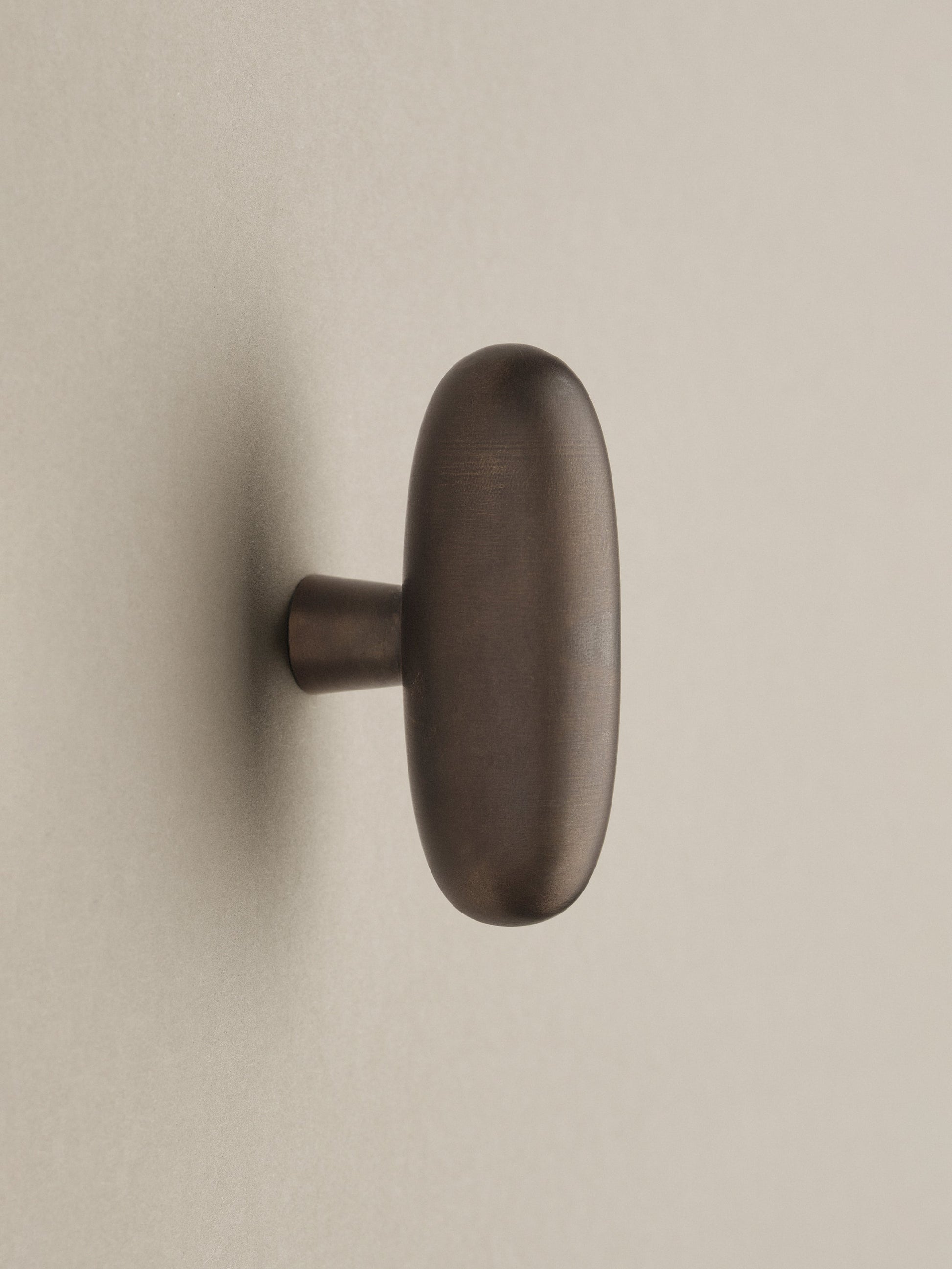 Grande Blunt Cabinet Knob Decorative Objects