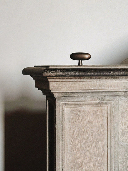 Grande Blunt Cabinet Knob Decorative Objects