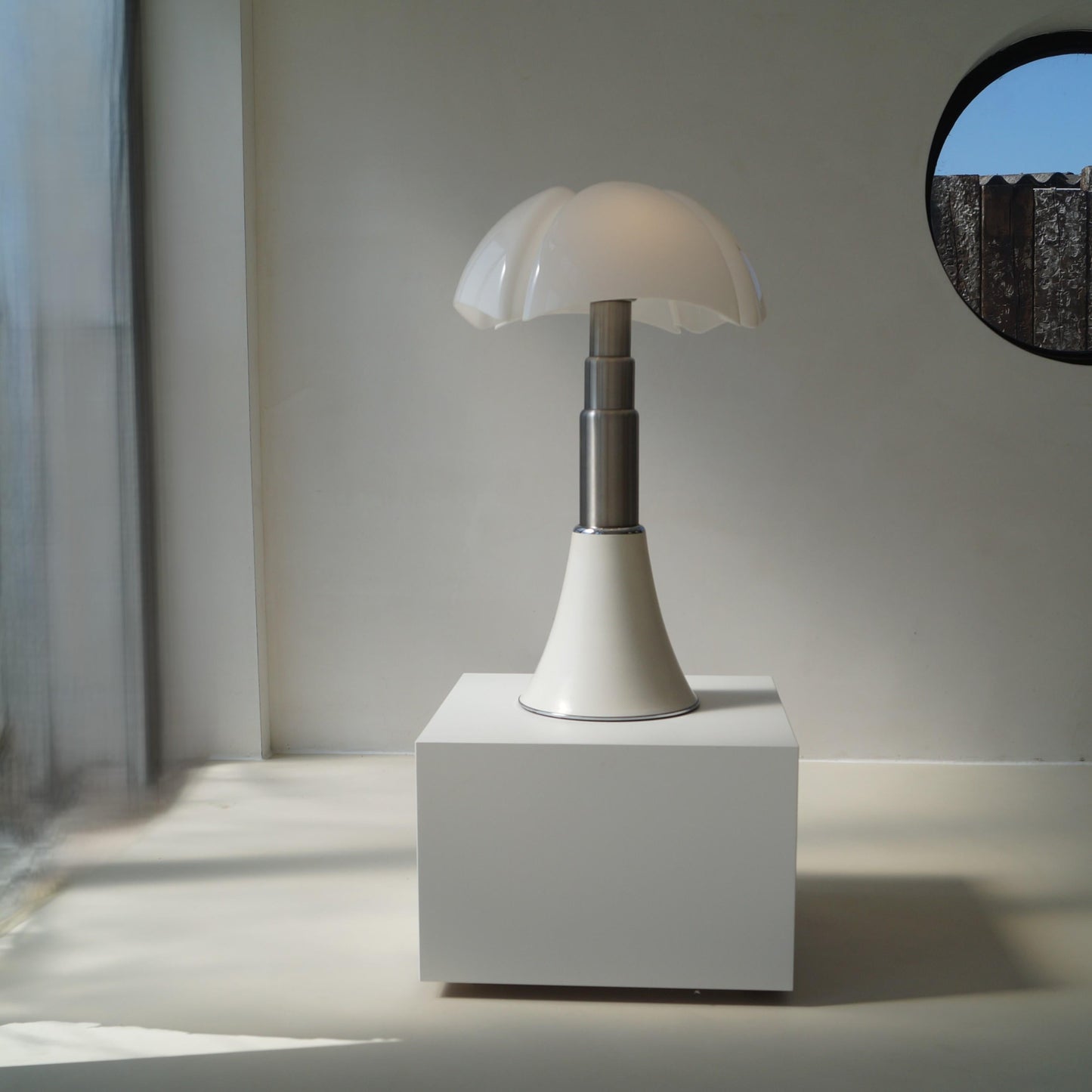 Grande Pipistrello by Gae Aulenti for Martinelli Luce, 1980s Table Lamps
