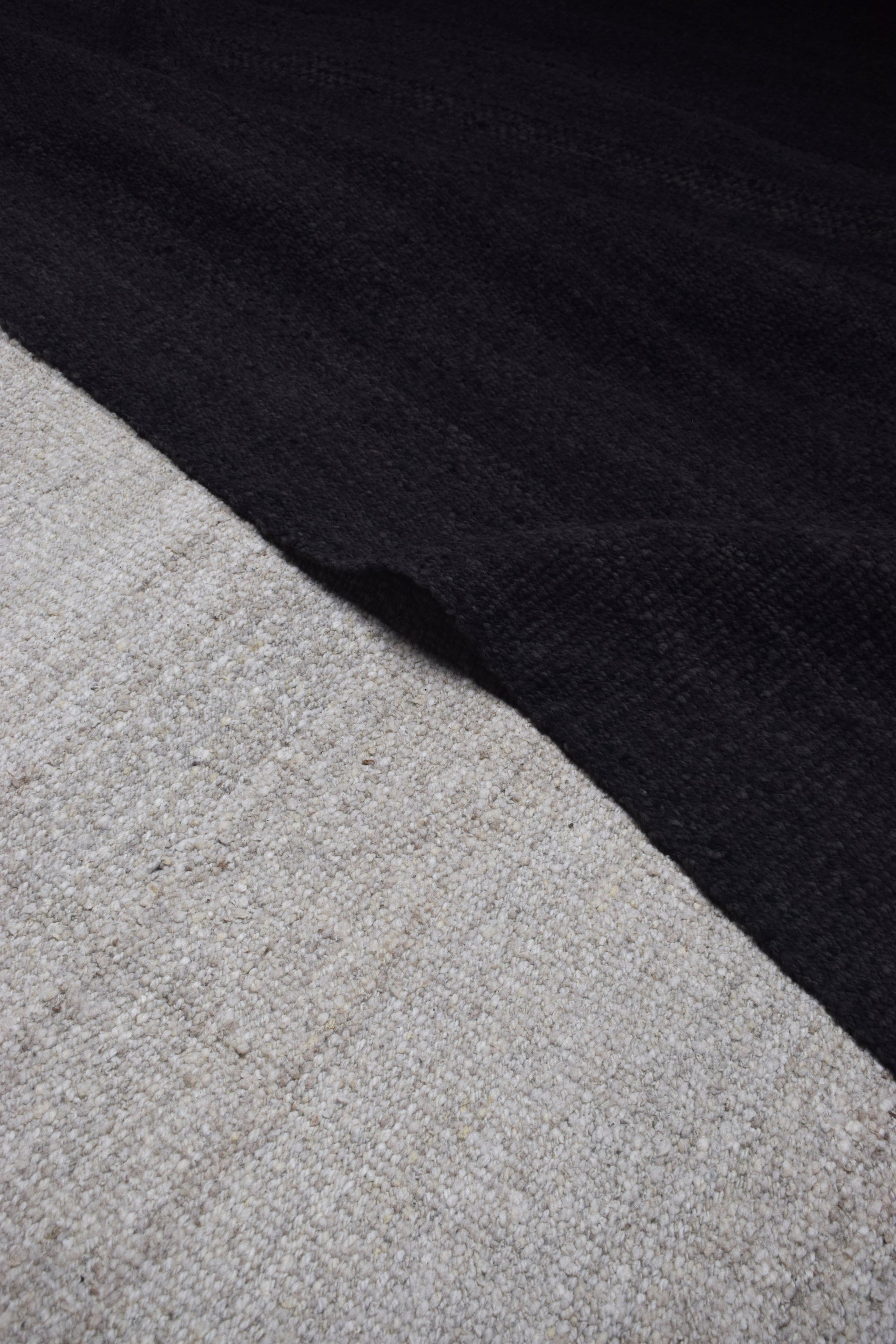 Gris Plata Rug in Medium Texture Rugs