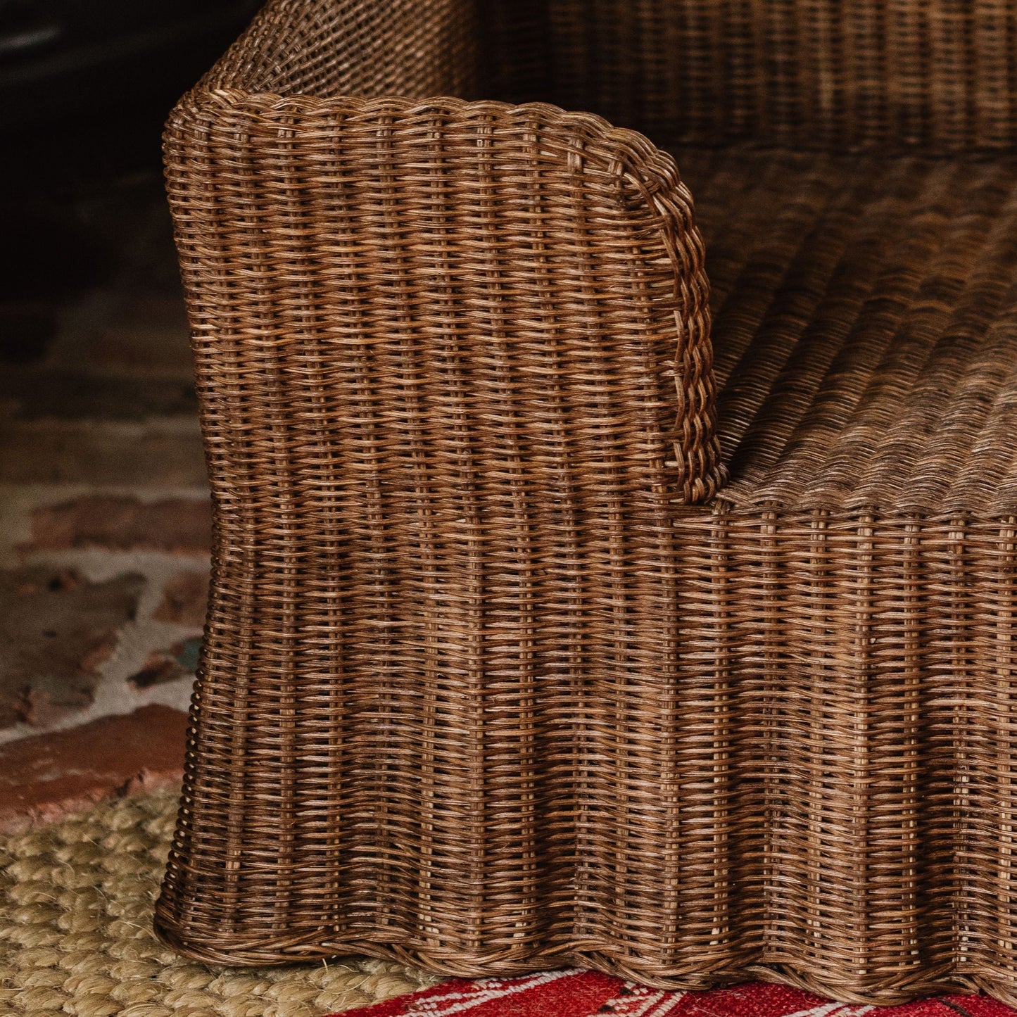 Lassie Rattan Wavy Dog Bed Pets