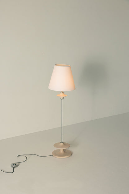 Hour Agathis Floor Lamp Floor Lamps