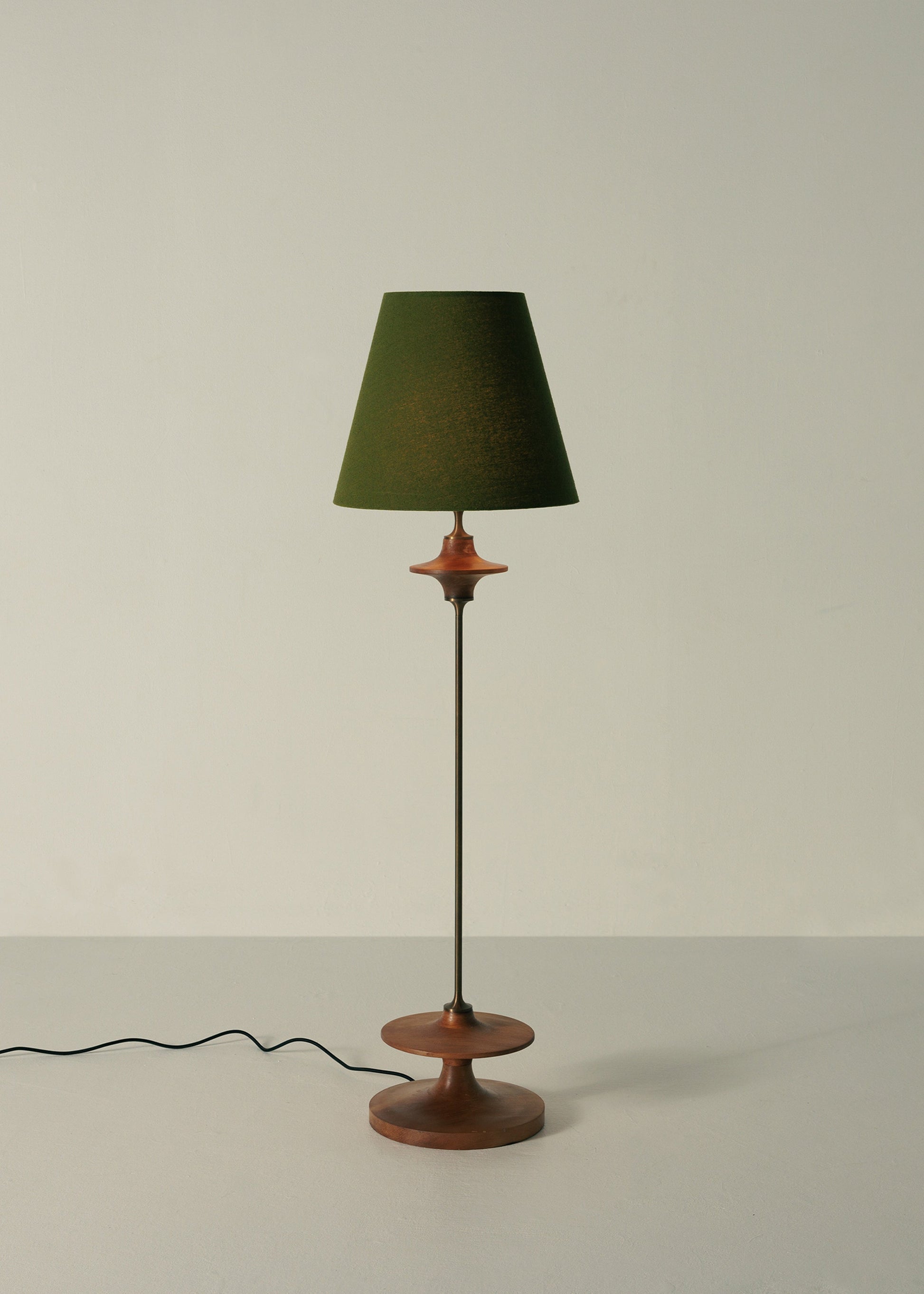 Hour Agathis Floor Lamp Floor Lamps