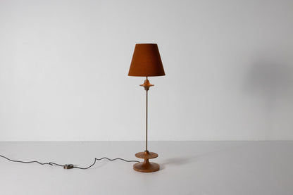 Hour Agathis Floor Lamp Floor Lamps