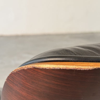 Iconic Charles & Ray Eames Lounge Chair, 670 Model - ICF Edition, 1960s Chairs
