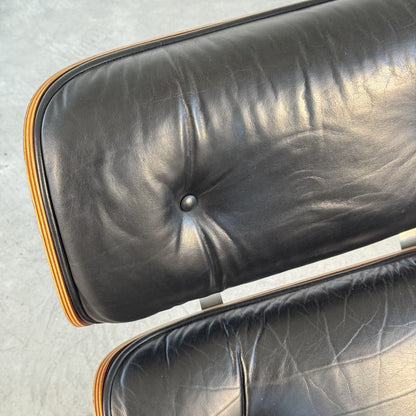 Iconic Charles & Ray Eames Lounge Chair, 670 Model - ICF Edition, 1960s Chairs