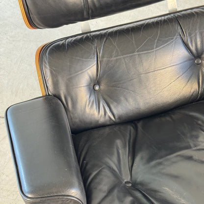 Iconic Charles & Ray Eames Lounge Chair, 670 Model - ICF Edition, 1960s Chairs