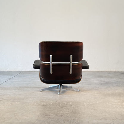 Iconic Charles & Ray Eames Lounge Chair, 670 Model - ICF Edition, 1960s Chairs