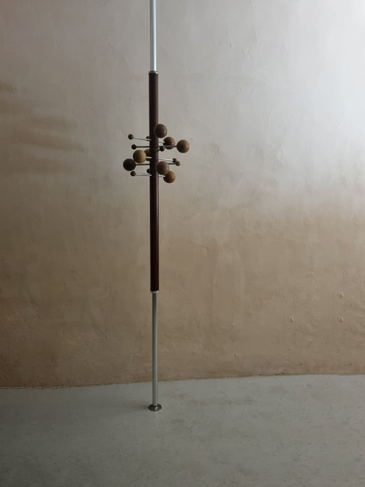 AT16 Iconic Coat Rack Designed by Osvaldo Borsani for Tecno, 1961 Coat Racks
