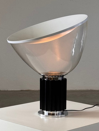 Iconic "Taccia" Table Lamp by Achille & Pier Giacomo Castiglioni for Flos, 1960s Table Lamps