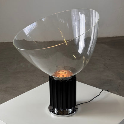 Iconic "Taccia" Table Lamp by Achille & Pier Giacomo Castiglioni for Flos, 1960s Table Lamps