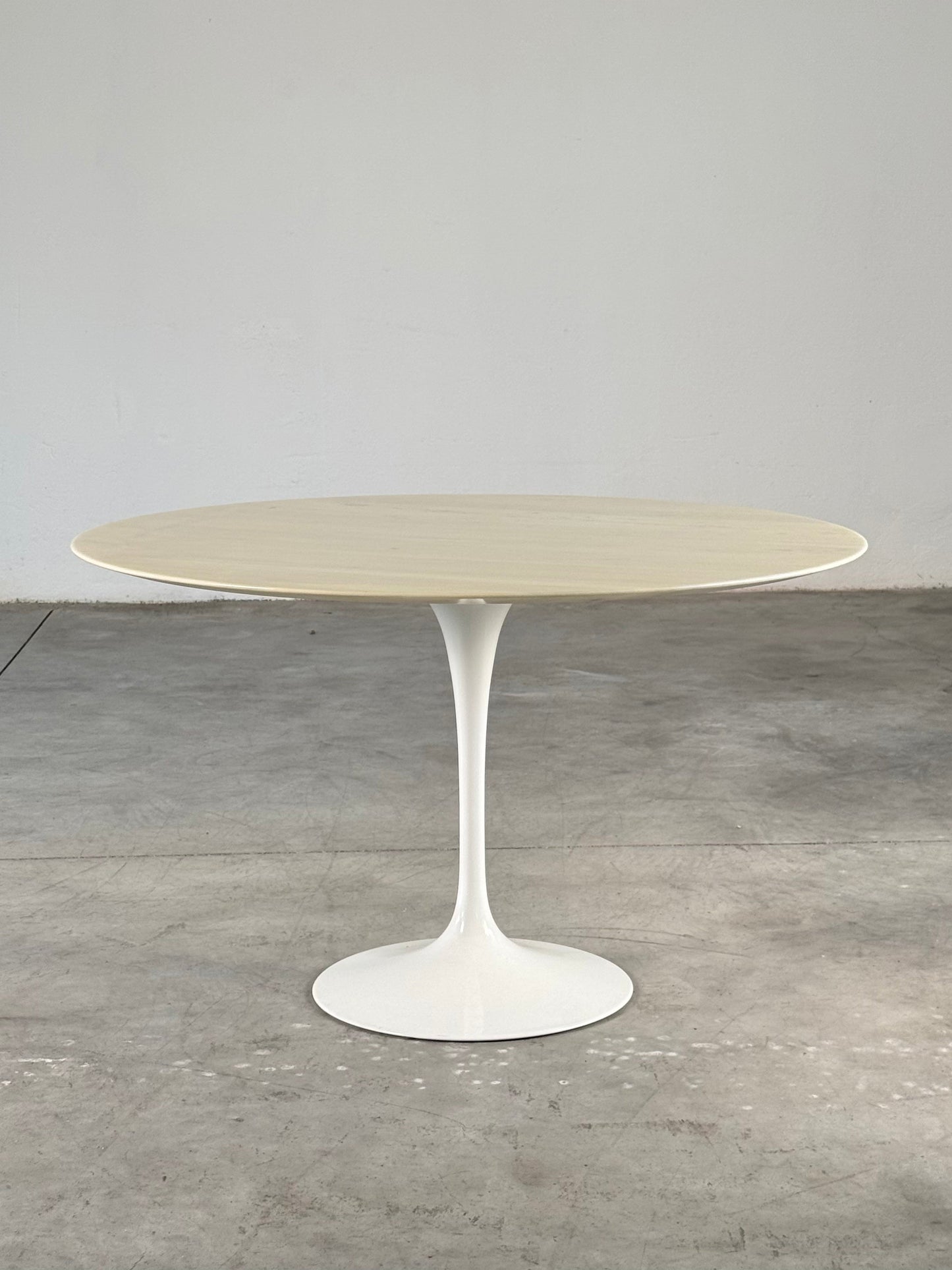Iconic "Tulip" Dining Room Table by Eero Saarinen for Knoll International, Italy, 1960s Dining Tables