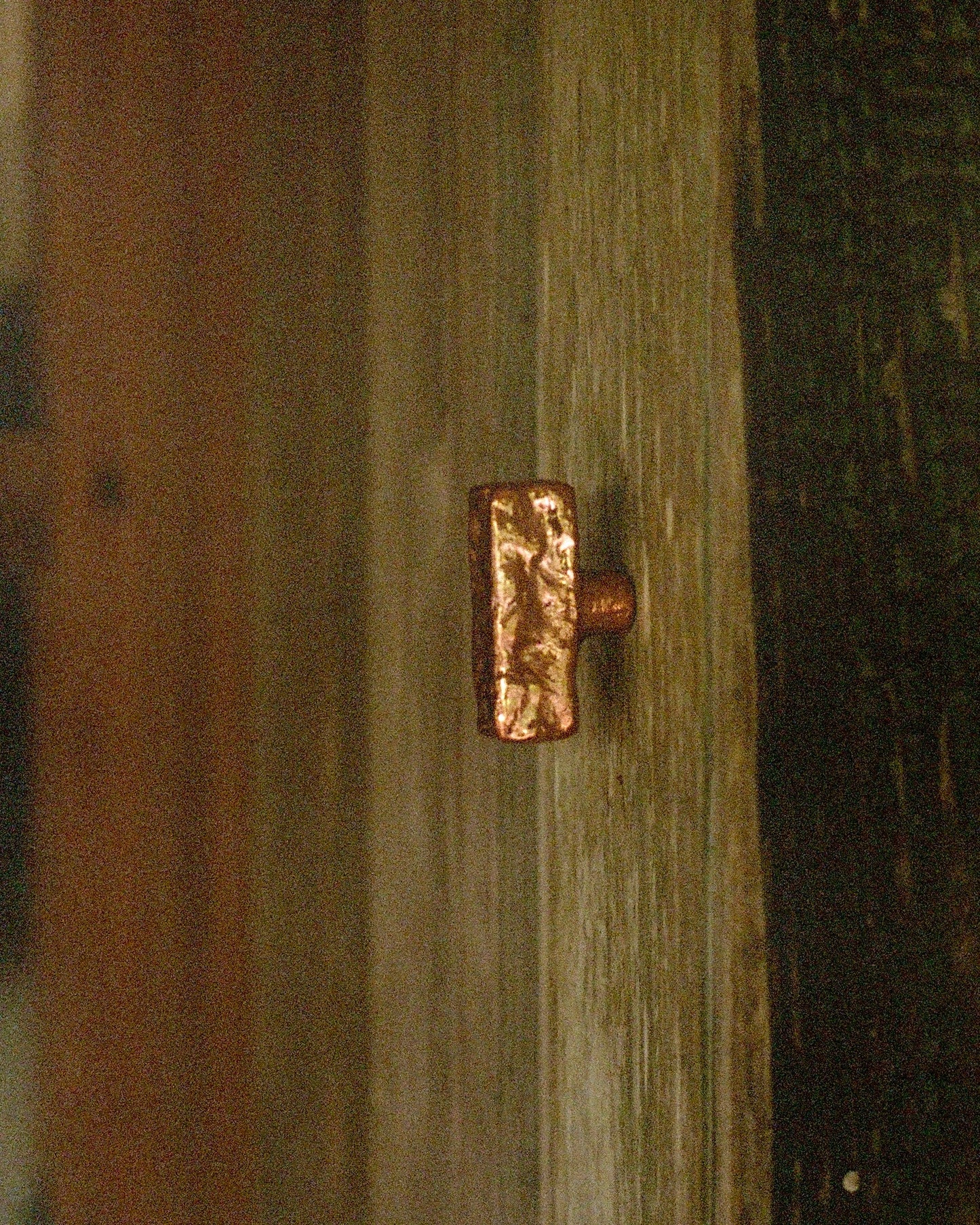 Isle Knob/Hook - Medium Hardware