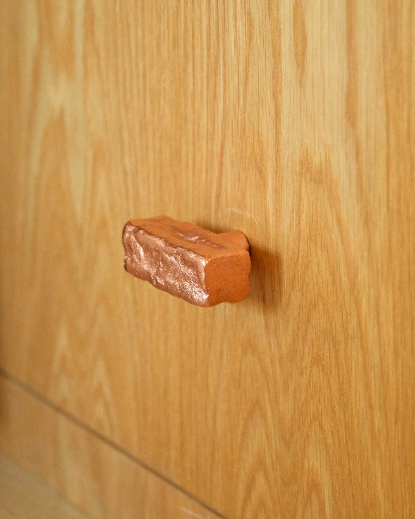 Isle Knob/Hook - Medium Hardware