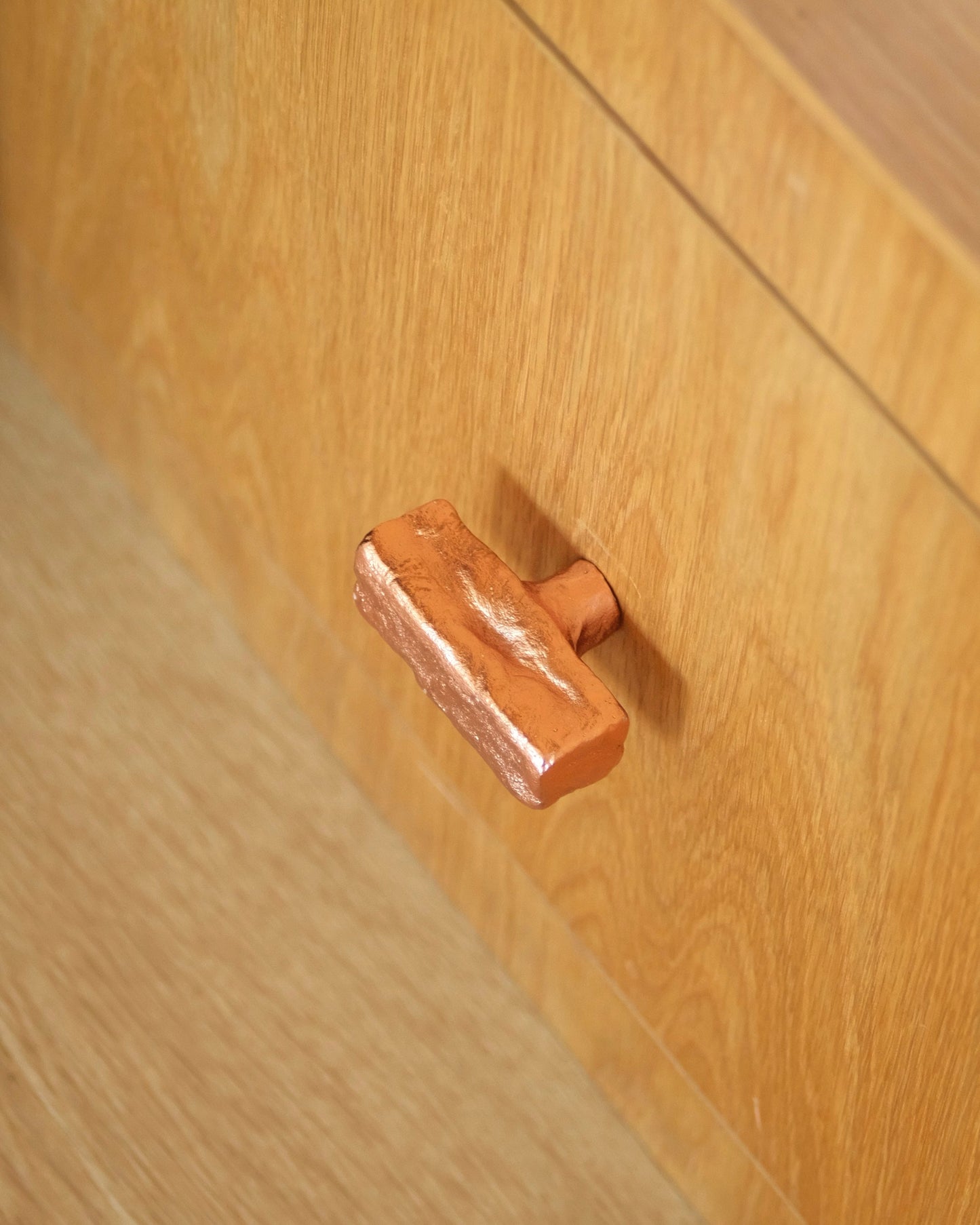 Isle Knob/Hook - Medium Hardware