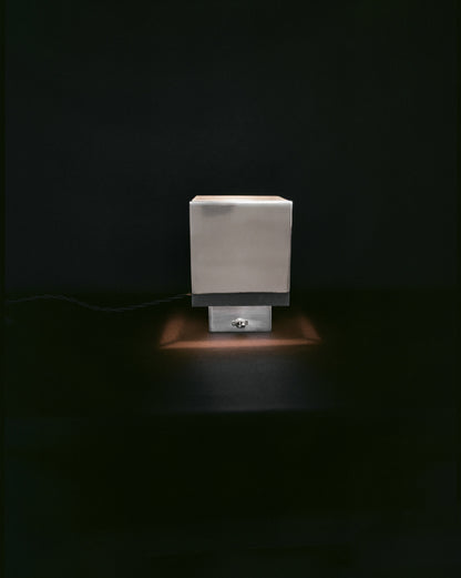 J. Hannah Table Lamp 01 Table Lamps