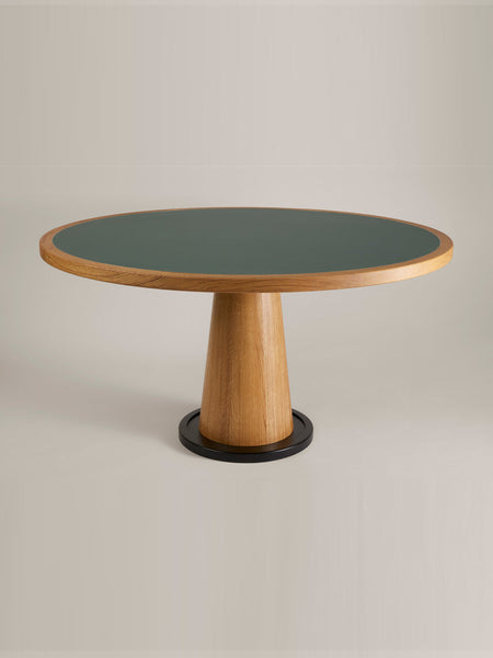 Jack_Gaming_Table_by_Hauvette_