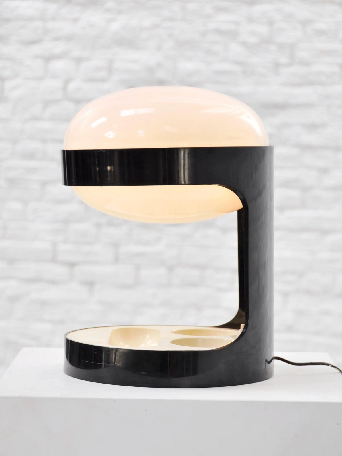 Joe Colombo for Kartell, Italian 1967 KD29 Table Lamp in ABS Plastic and Opaline Acrylic Table Lamps