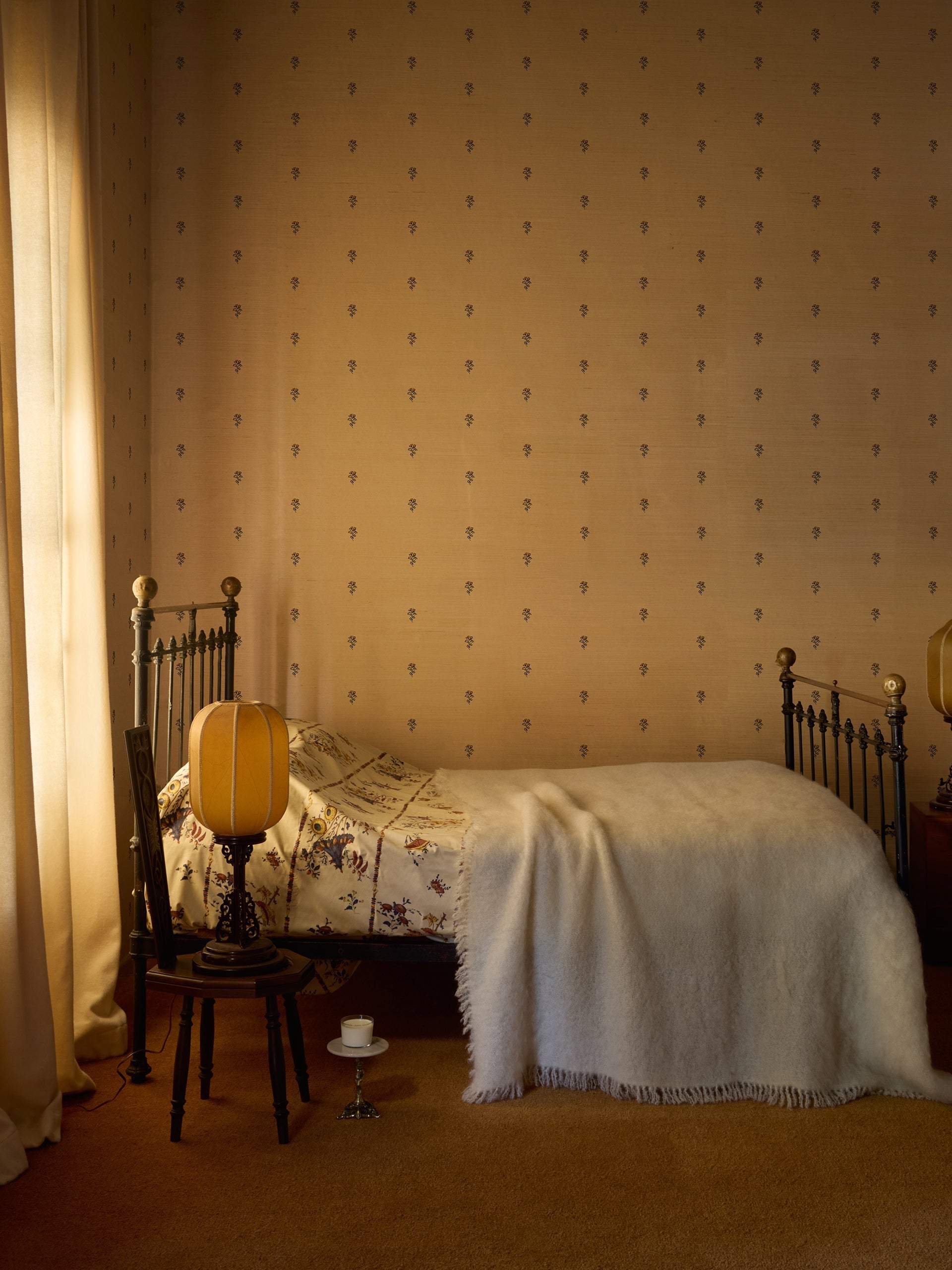 Juliette Blossom Bouquet Grasscloth  Wallpaper in Honey Glow