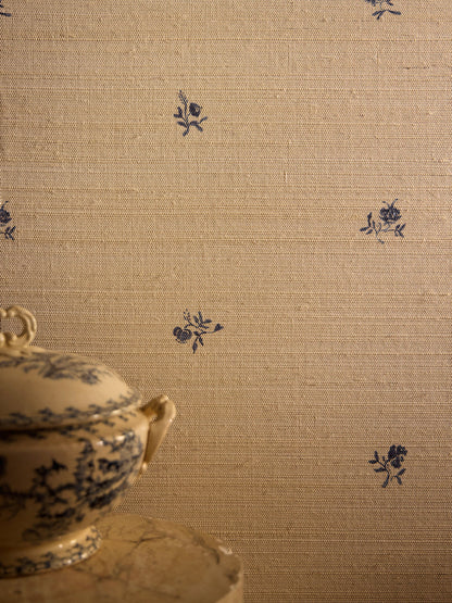 Juliette Florienne Grasscloth  Wallpaper in Soft Pebble