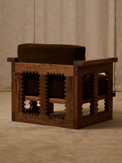 Jura Club Chair Chairs