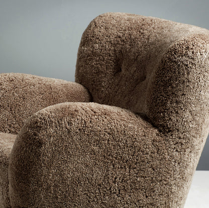 Karu Chair by Dagmar Chairs